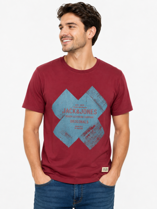 JACK & JONES T-SHIRT