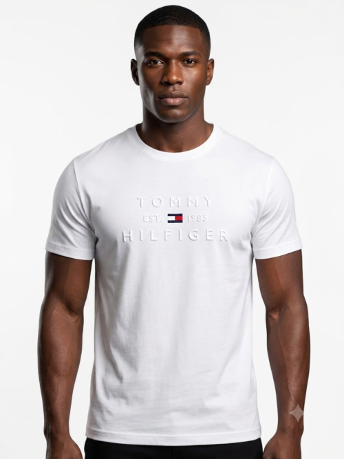 TOMMY HILFIGER T-SHIRT